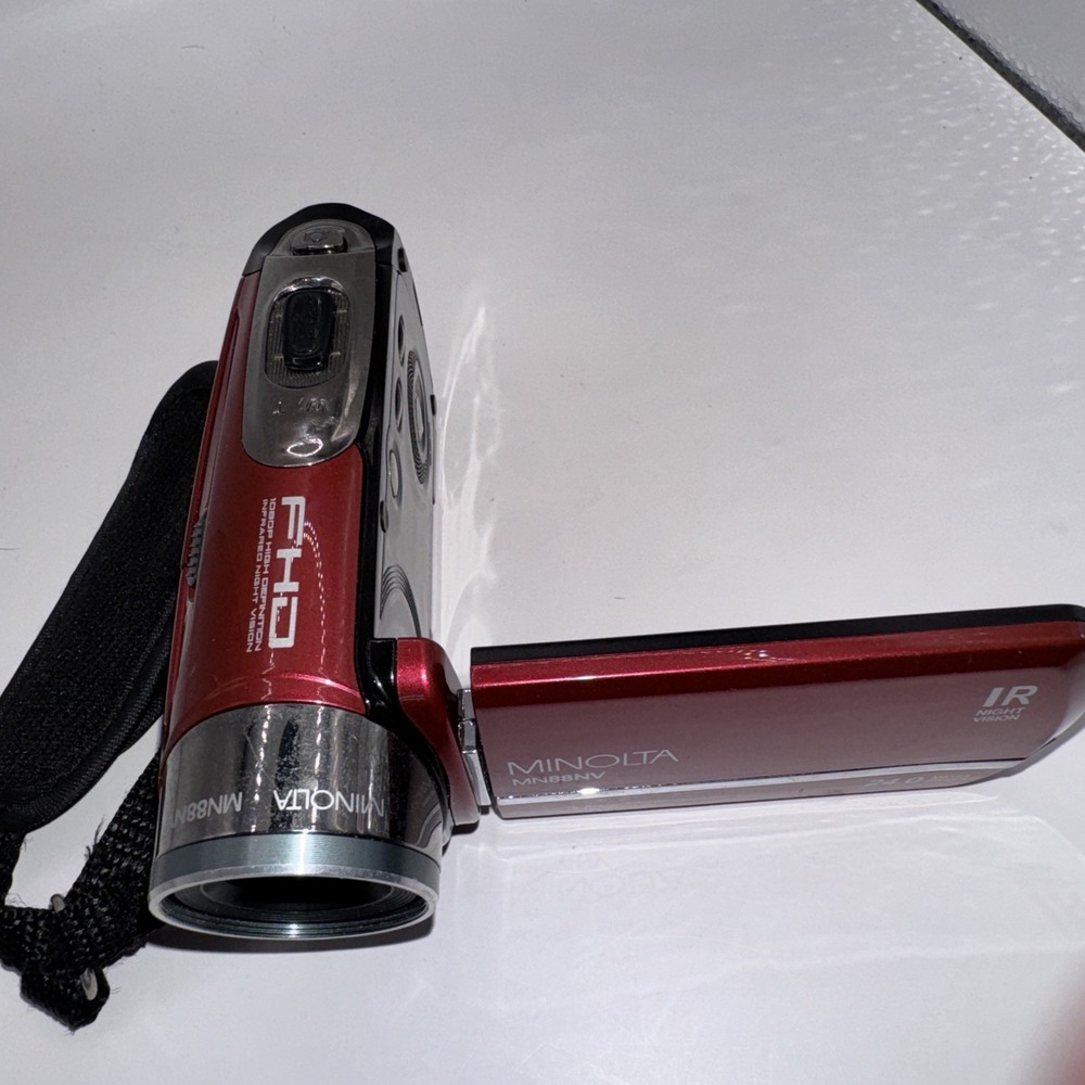 UsedMinolta MN88V 24MP/1080p‎ HD IR Night Vision Digital Camcorder w/ 16GB Parts - Picture 9 of 10